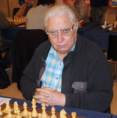 http://en.chessbase.com/Portals/4/files/news/2015/events/worldsenior/vasiukov01.jpg